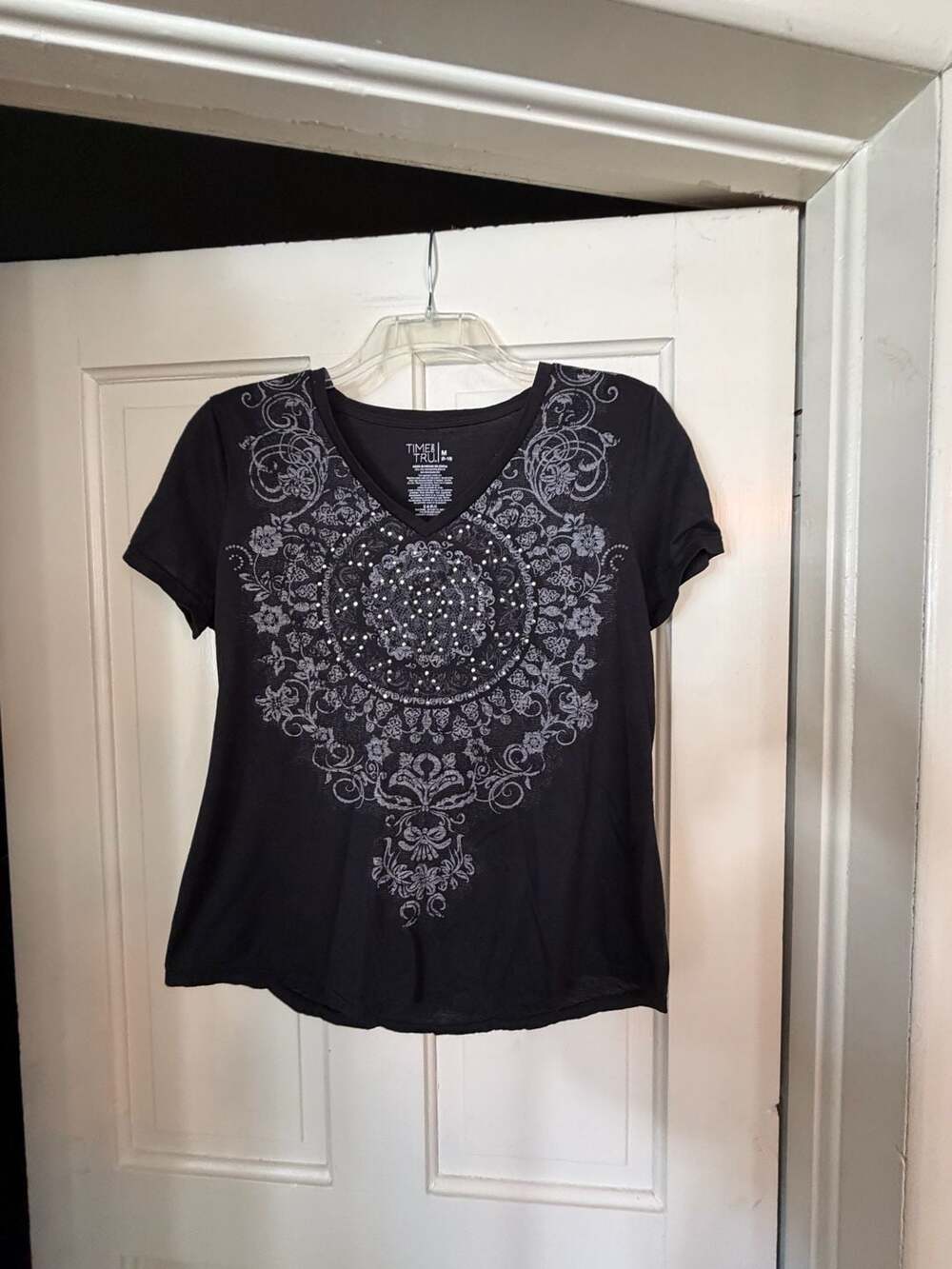 Time and Tru Graphic Tee Size M 8-10 Black Rhinestone V-Neck